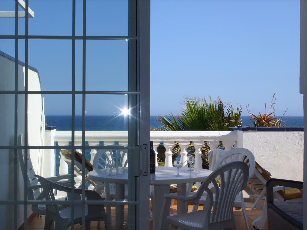 פואנגירולה Apt Mijas Costa Arkadia Beach El Faro Marvellous Frontbeach With Stunning Seaviews And Historic Lighthouse מראה חיצוני תמונה
