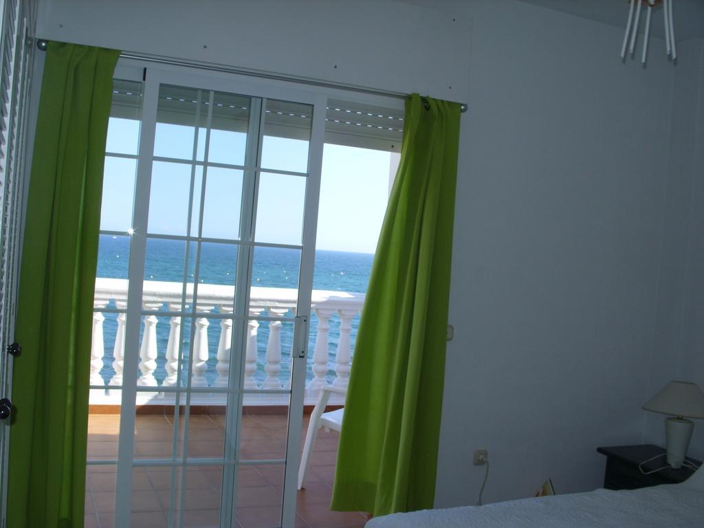 פואנגירולה Apt Mijas Costa Arkadia Beach El Faro Marvellous Frontbeach With Stunning Seaviews And Historic Lighthouse מראה חיצוני תמונה
